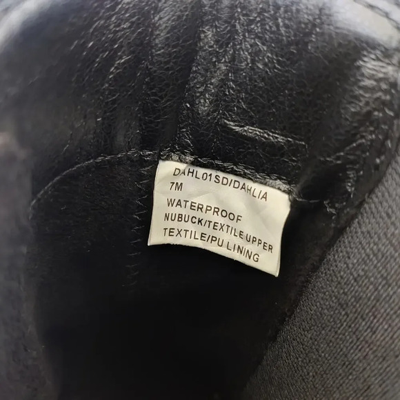 New BLONDO DAHLIA WATERPROOF LUG SOLE BLACK NUBUCK BOOTIES Sz 7M - Picture 7 of 7